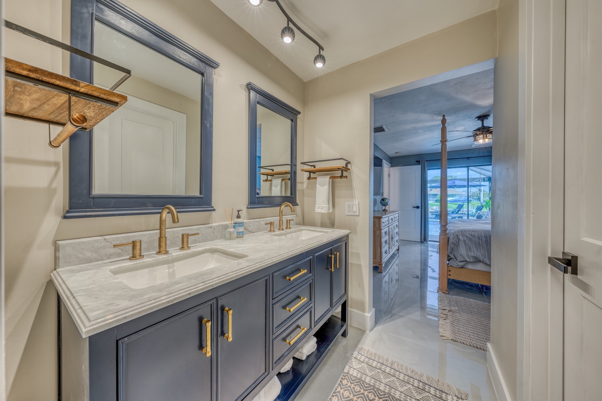 Bathroom with dual vanity and ocean view